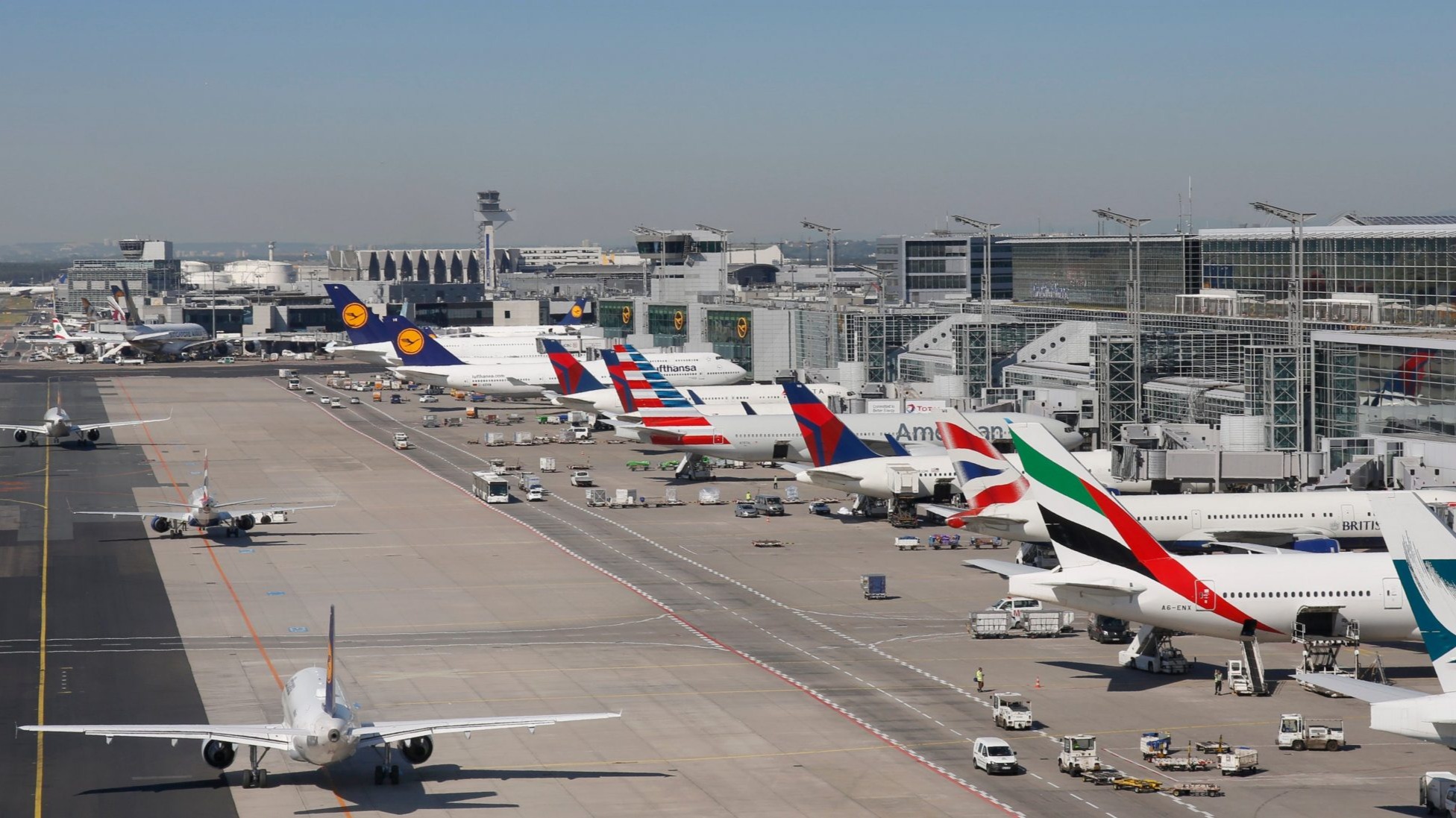 Vista exterior de aeropuerto